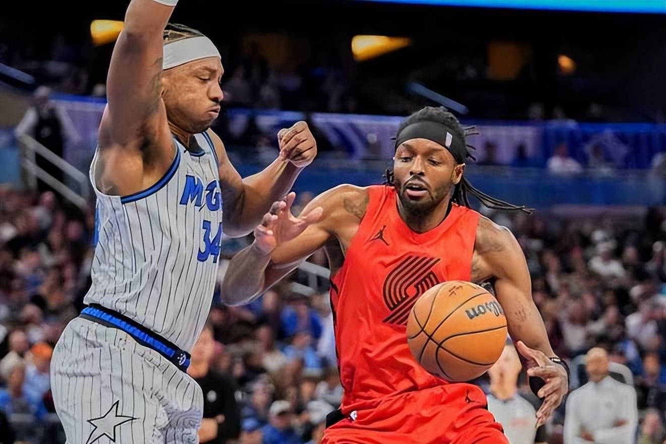 九游登录入口-成都蓉城队应援歌曲斗志昂扬