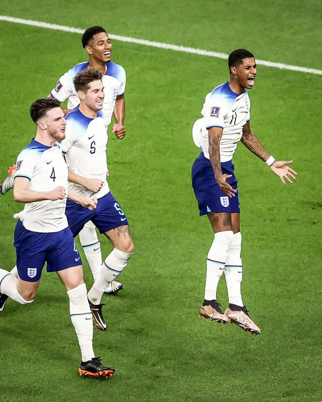 瓦伦西亚新球场效果图