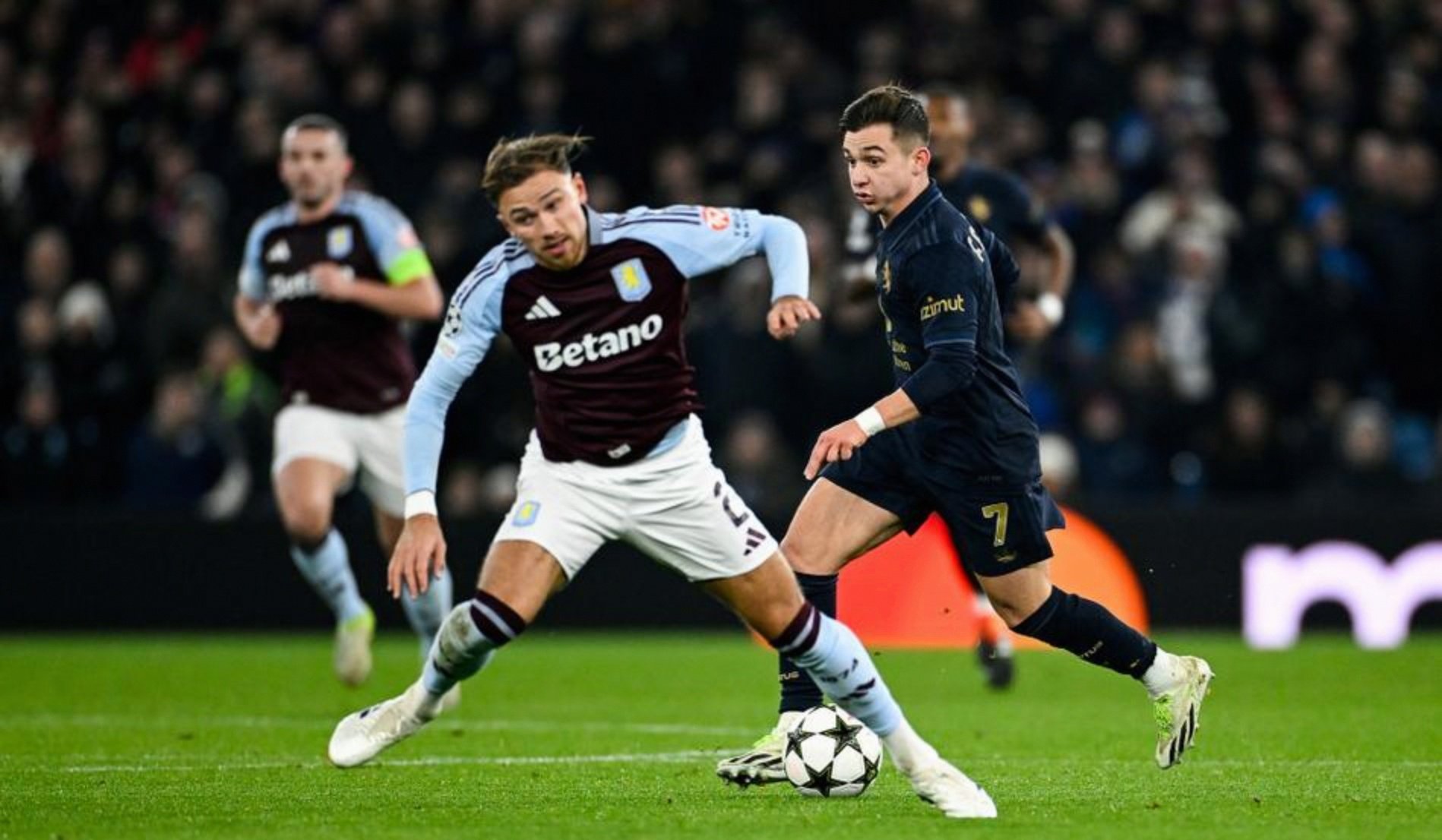 九游登录入口-欧洲杯赛事中的精彩一幕敬请期待英文