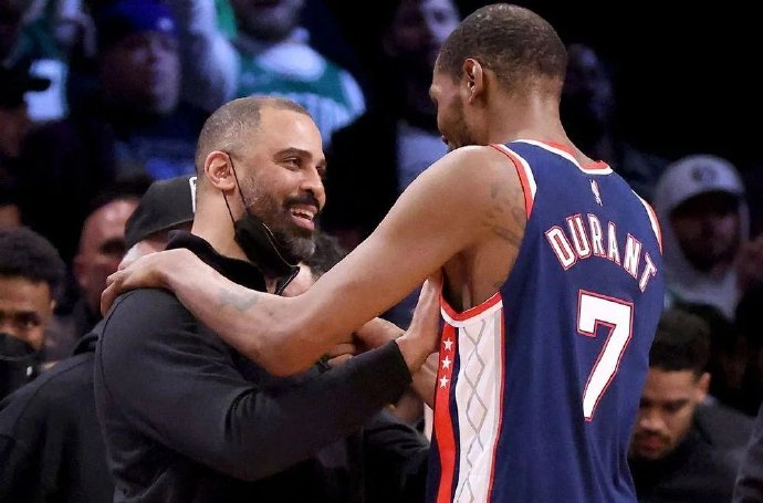 九游官方-雄鹿队现任主教练是谁